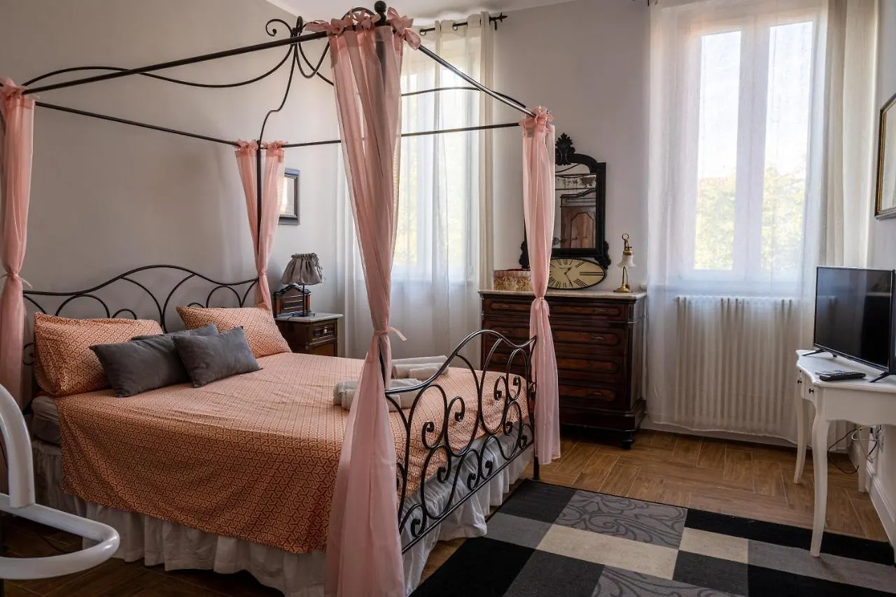 Вилла Gold Maison Феррара