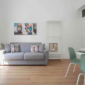  Appartamento The House Politeama Historic Center Italia